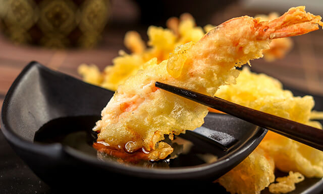 Tempura là món chiên được người dân đảo Okinawa rất yêu thích